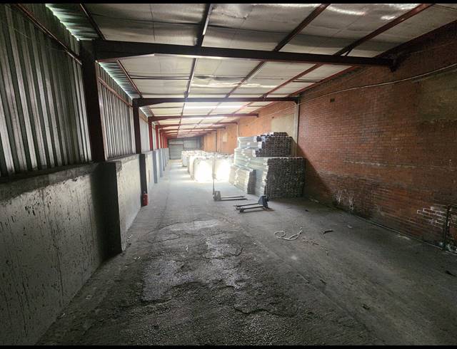 1,553M² WAREHOUSE TO LET IN WADEVILLE
